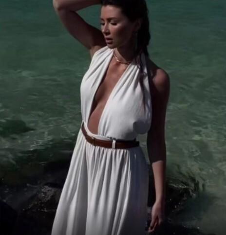 Анна Заворотнюк