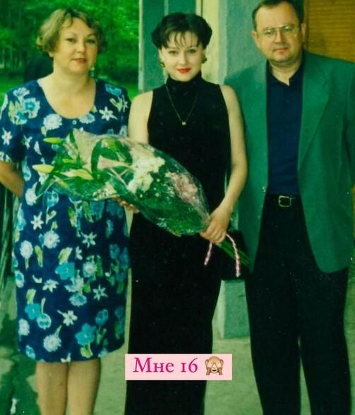 Не узнать: звезда фильма «Джентльмены, удачи!» показала фото со школьного выпускного