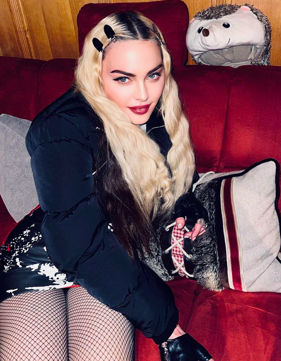 Мадонна в любой ситуации старается выглядеть эффектно