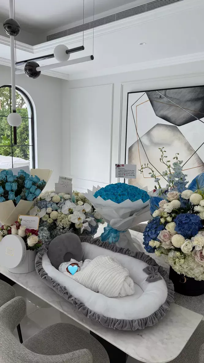 Экс-возлюбленная Павла Дурова Диана Бако показала фото ребенка