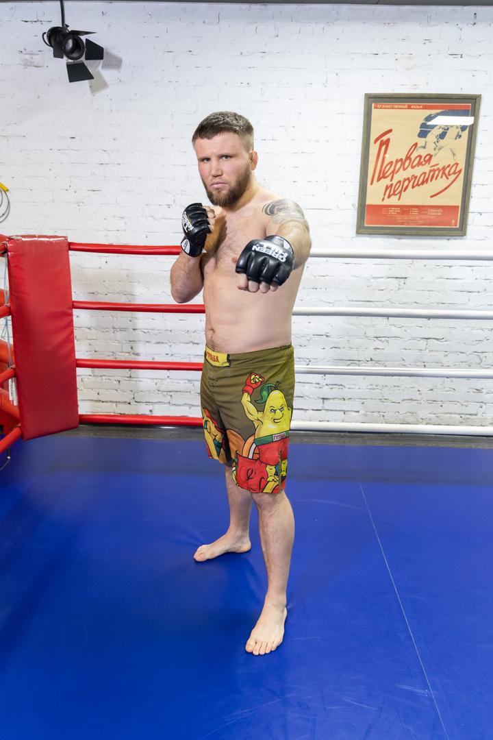 «Бои — такое дело: либо ты, либо тебя»: откровенный разговор о самом жестоком виде спорта