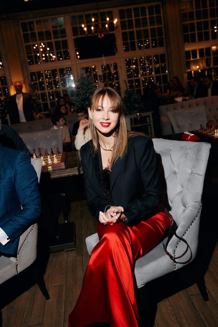 «Дима для меня проводник и учитель»: Полина Диброва об отношениях с мужем, материнстве и пластике