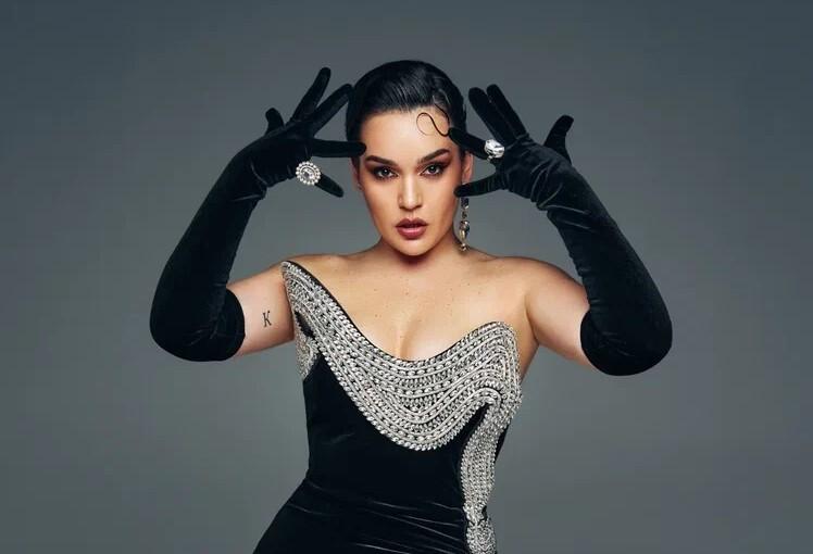 «С радостью слушаются бойцами СВО»: отец певицы Зои раскрыл свое отношение к творчеству дочери