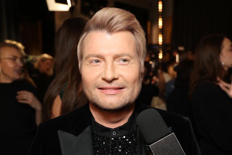 Это была большая потеря»: Николай Басков публично разрыдался в шоу «Один в  один»: Новости: НАШ ШОУБИЗ - Страсти