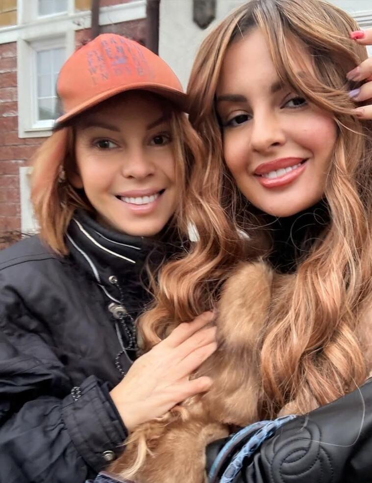 Певица Наталья Штурм показала редкое фото с проживающей в Дубае дочерью