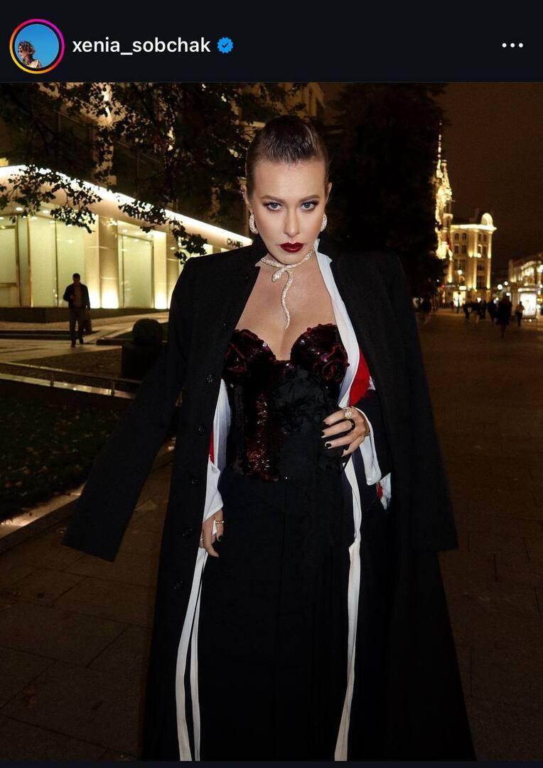 «Странный стиль»: пользователи раскритиковали внешность Собчак на новом фото