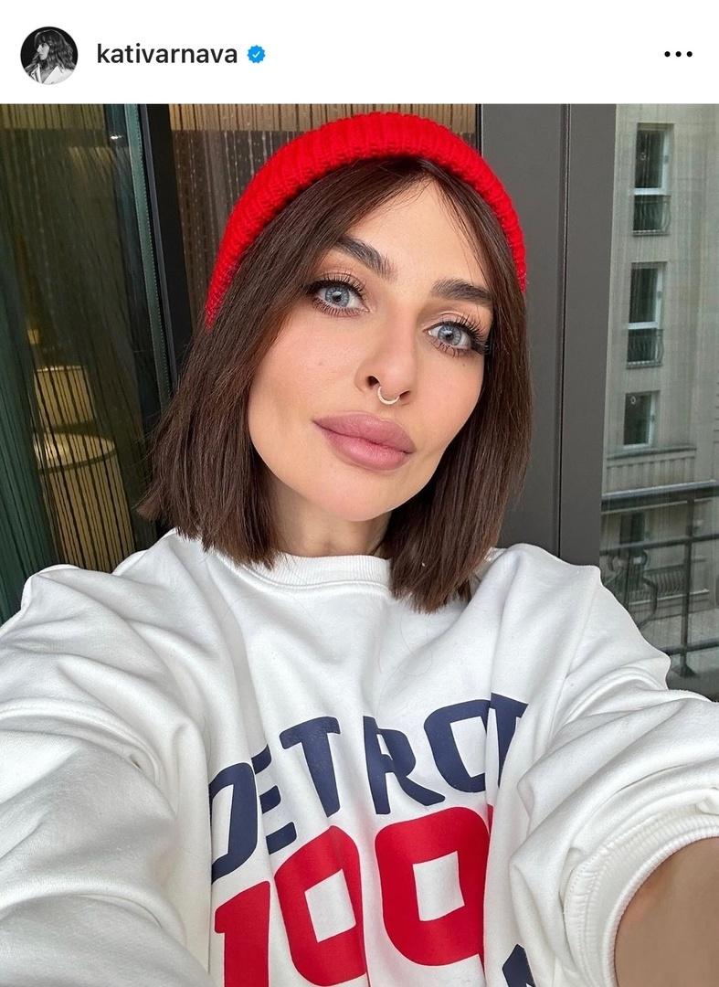 «Себя перекроила»: неузнаваемая Варнава продолжает экспериментировать со своей внешностью