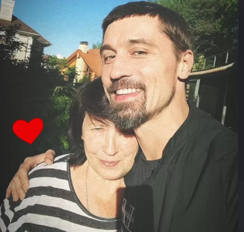 Дима Билан с мамой