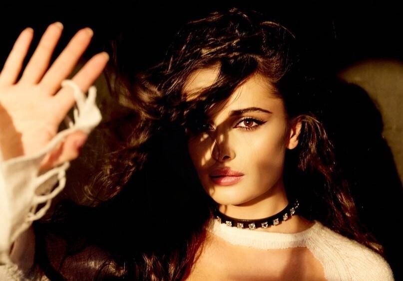 Меладзе, депрессия, розовые очки и путь к славе: певица Иваницкая рассказала, что стоит за ее популярностью