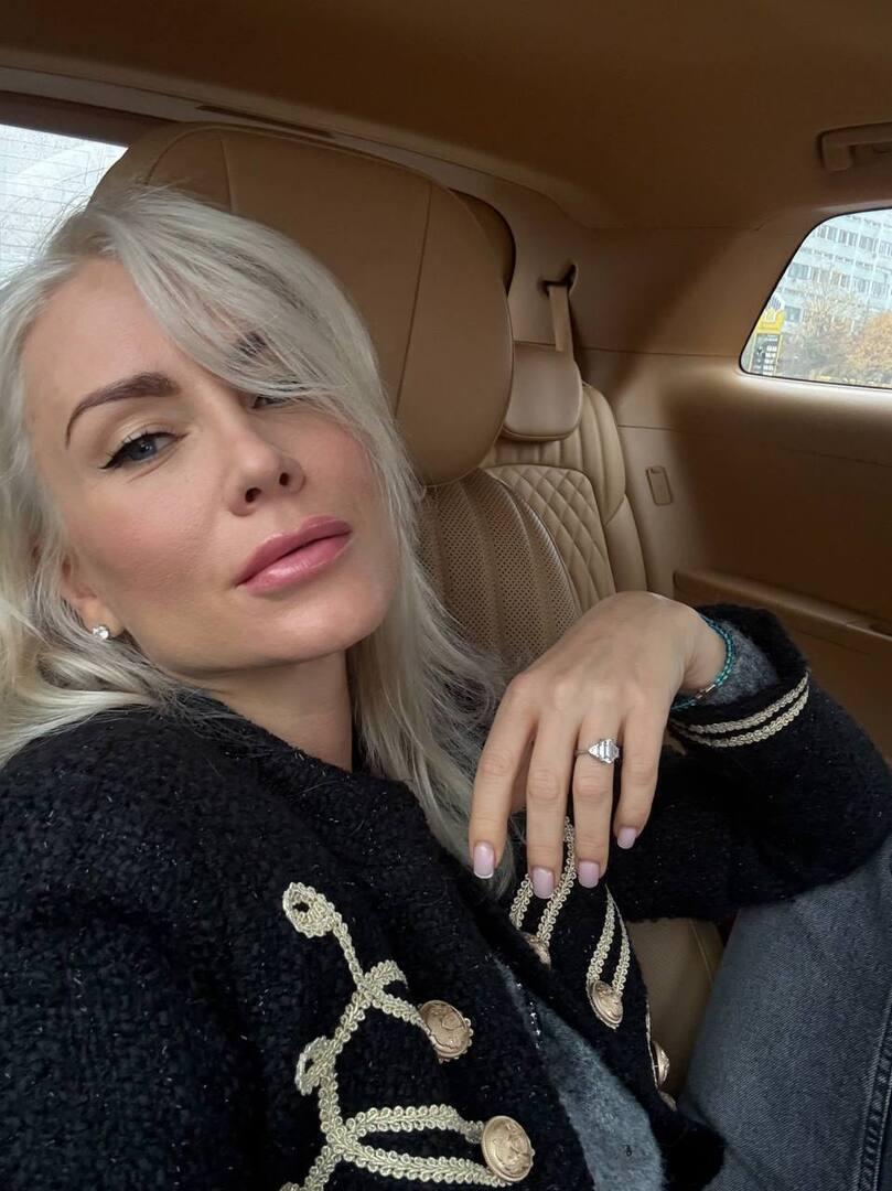 «Получилось плюс 10 лет»: звездный стилист раскритиковал новый образ Кати Гордон