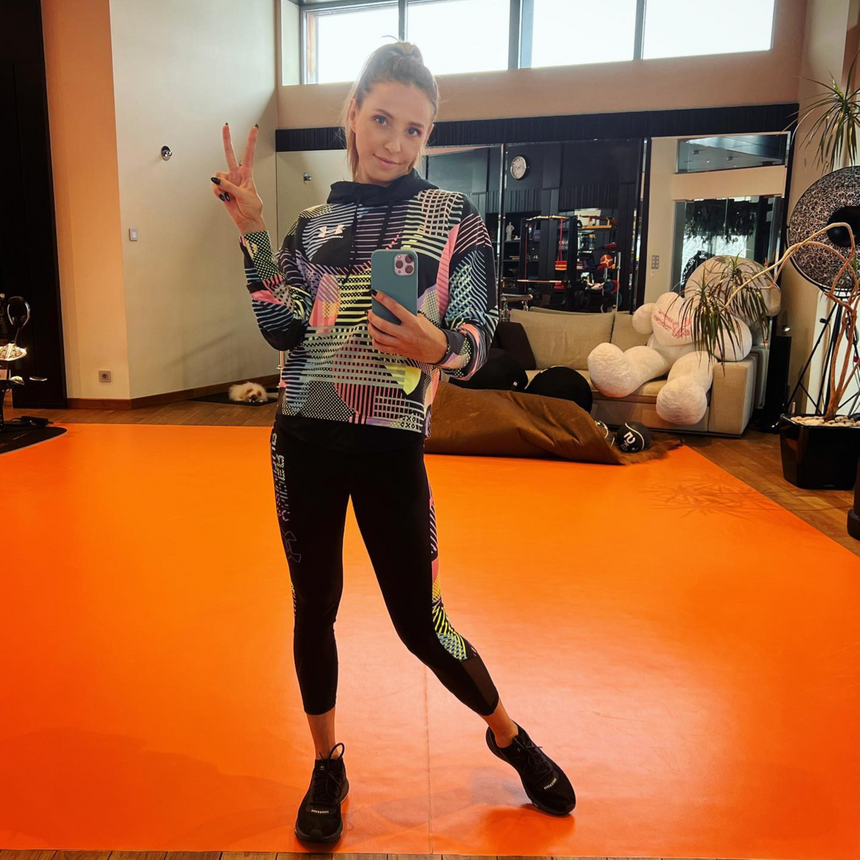 Татьяна Навка на тренировке