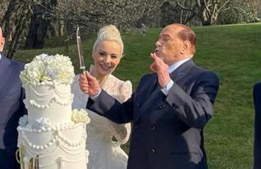 85-летний миллиардер Сильвио Берлускони сыграл свадьбу с 32-летней Мартой Фашиной