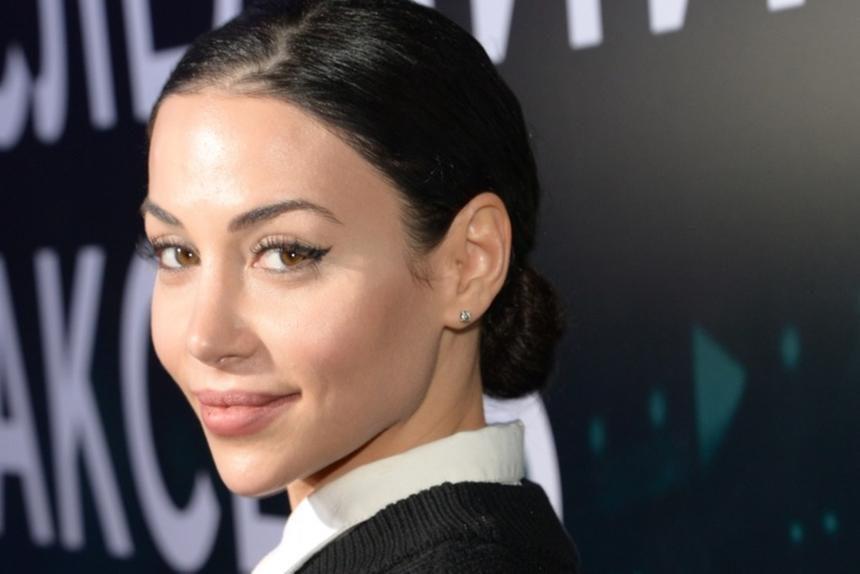 Молодая жена Павла Прилучного Зепюр Брутян удивила поклонников эротическим танцем