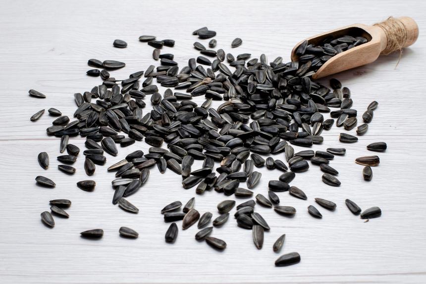 Диетолог раскрыла неожиданную пользу семечек