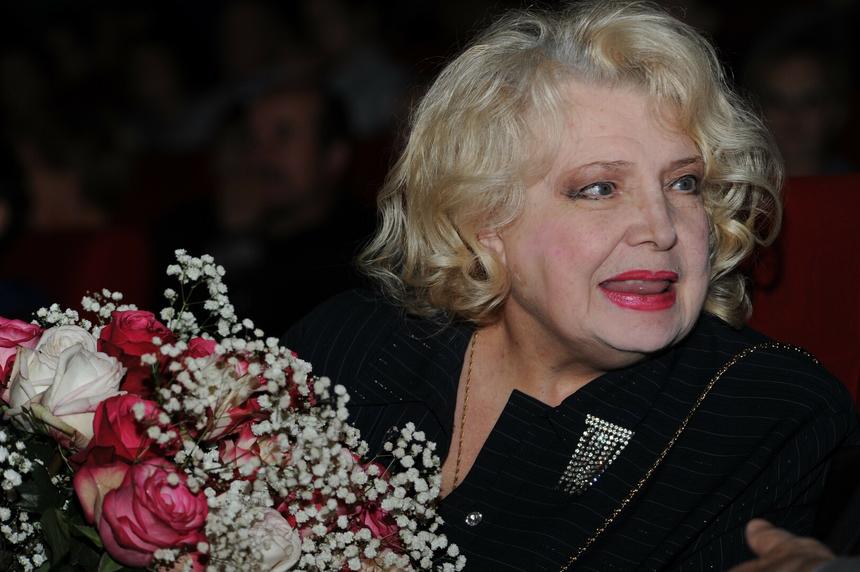 Не увидев Татьяну Доронину в палате, настырная племянница объявила актрису в розыск