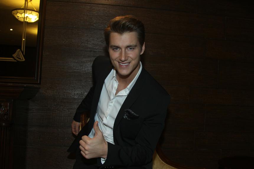 Задержаны мужчины, которые в масках Джокеров приковали и избили тещу Алексея Воробьева