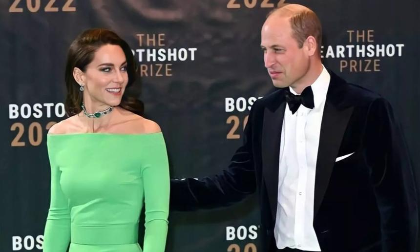 Гарри и Меган в ярости: Уильям и Кейт Миддлтон впервые ответили на их унижения