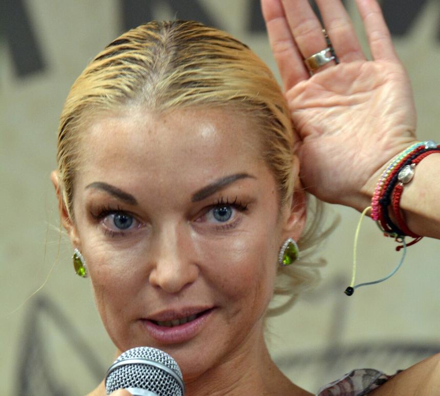 На Волочкову свалилось несчастье, как только она объявила о свадьбе