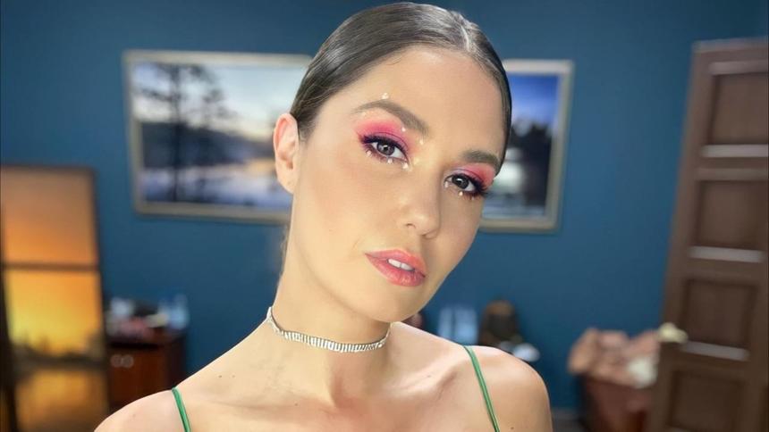 Агата Муцениеце снялась в одном белье для нового Прилучного