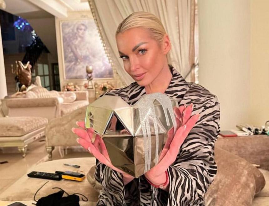 «Закусывать надо»: влиятельный мужчина подтвердил отсутствие жениха у Волочковой