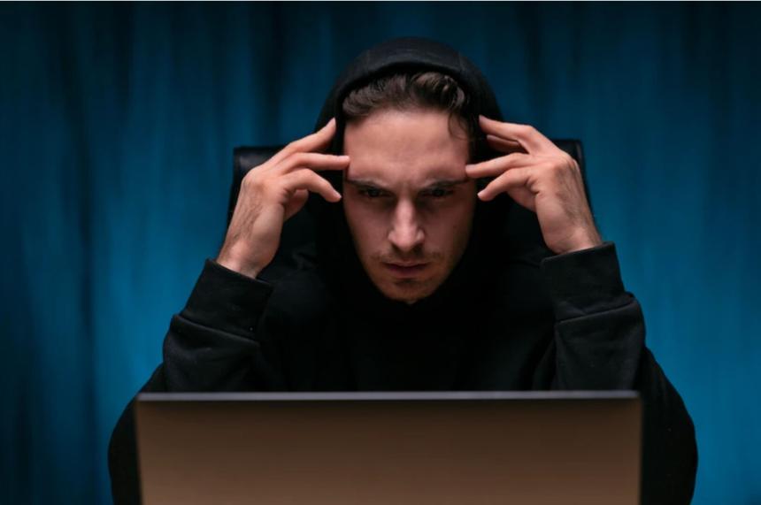 Молодой продавец разработал почти идеальную схемe обмана маркетплейса