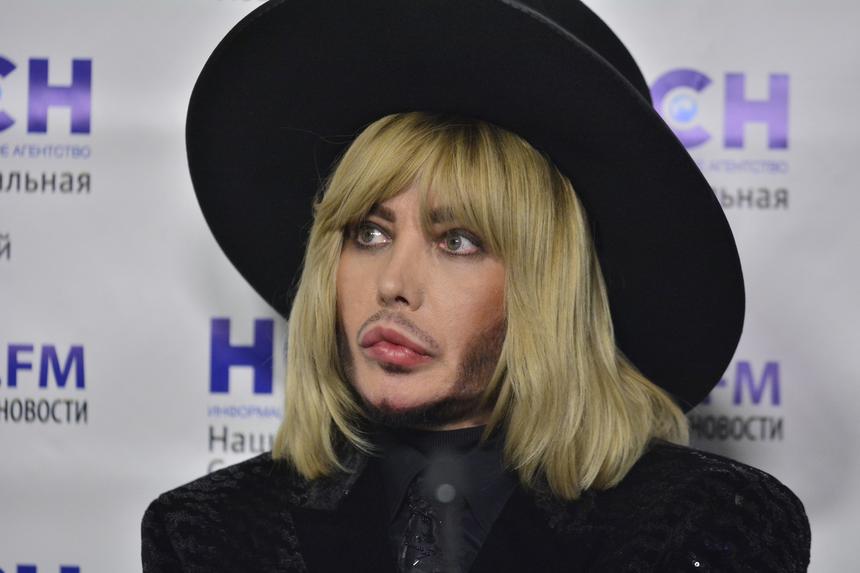 Третий лишний: стало известно, из-за кого закончилась дружба Пугачевой и Зверева