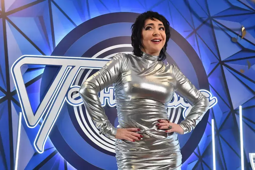 «Пошла по скользкому пути Волочковой»: в Сети сомневаются, что у Лолиты есть богатый жених