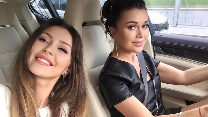 «Я скучаю»: бросившая тяжелобольную мать Анна Заворотнюк заговорила о тоске