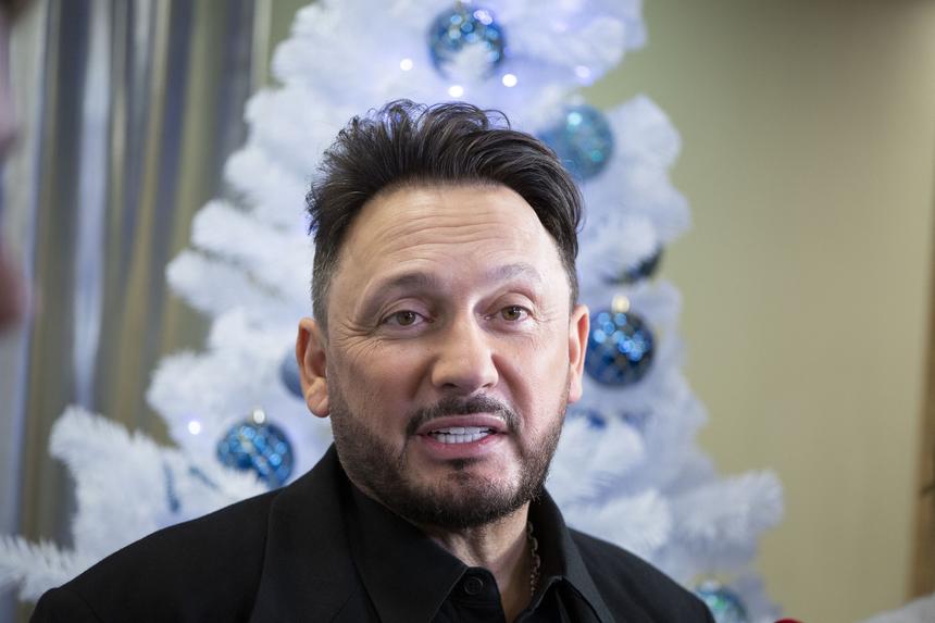 «Почувствовал себя мужчиной»: известно, на что тратит деньги Стас Михайлов