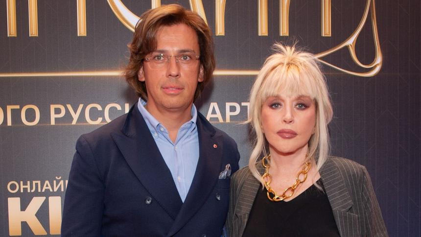 «Проживает достойный человек»: замок в Грязи больше не Пугачевой, но и не продан