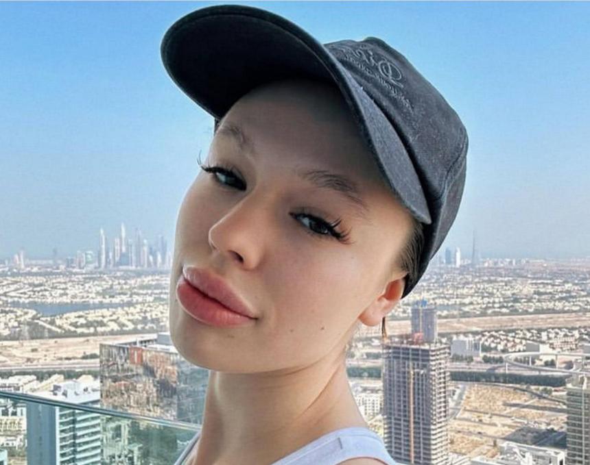 «За деньги - да»: известно, за что Инстасамка получила миллион долларов