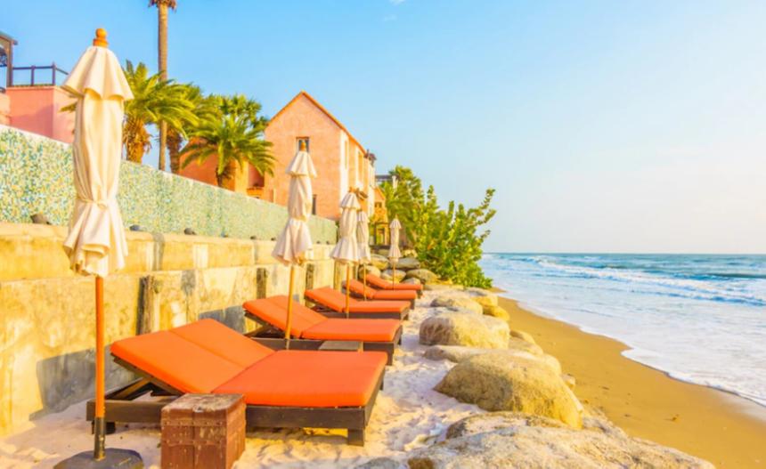 Отельер Шри-Ланки вынес из сейфа россиян миллионы рублей