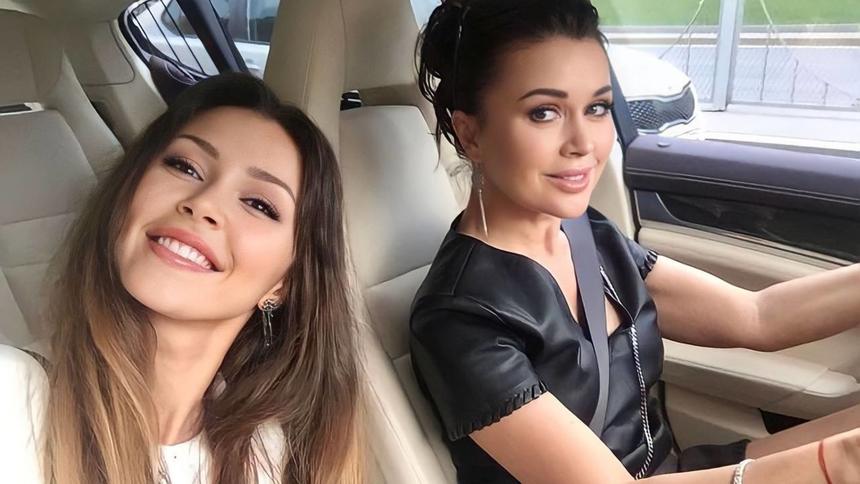 В семье тяжелобольной Анастасии Заворотнюк счастье: актрису поздравляют с беременностью