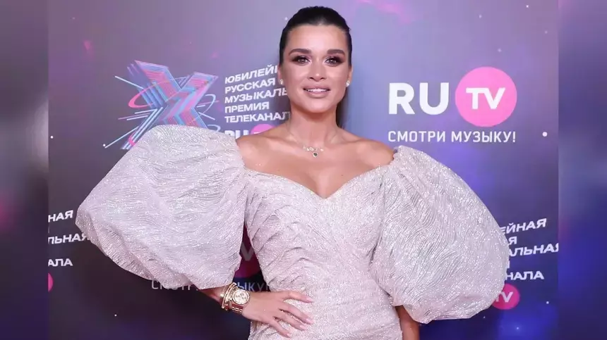 «Мне вообще ничего нельзя»: Ксения Бородина закатила истерику из-за похудения