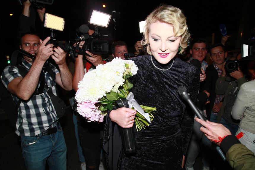 «Я сейчас заплачу»: известно, о чем жалеет Рената Литвинова после отъезда из России