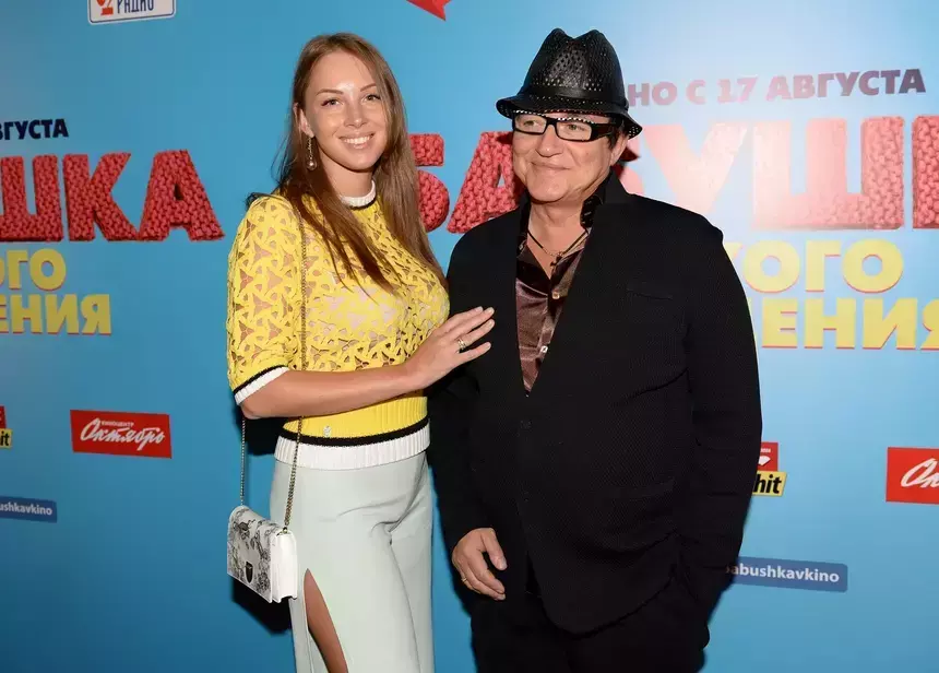 Молодая жена Дмитрия Диброва променяла старого мужа на подтянутых парней