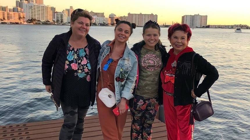 Поет песни про алфавит: что стало с пропавшей старшей сестрой Наташи Королевой