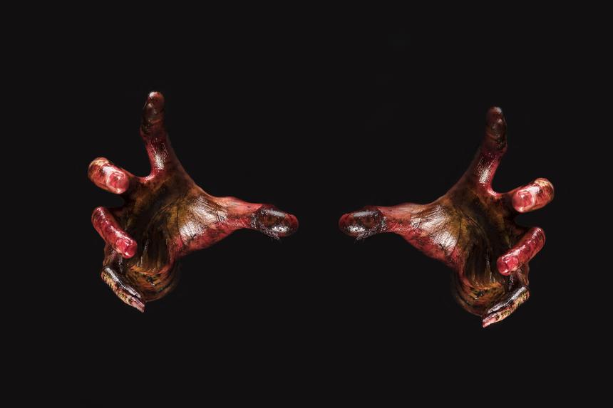 Жена и дочь чудом спаслись: в Уфе отец зарезал сыновей-школьников, после чего покончил с собой