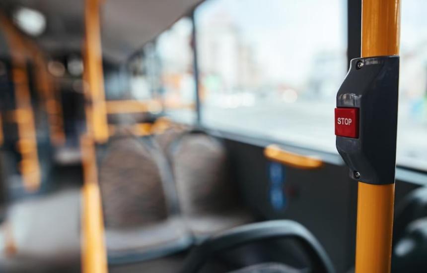 В Чебоксарах женщина подралась со школьником из-за пакетика сухарей