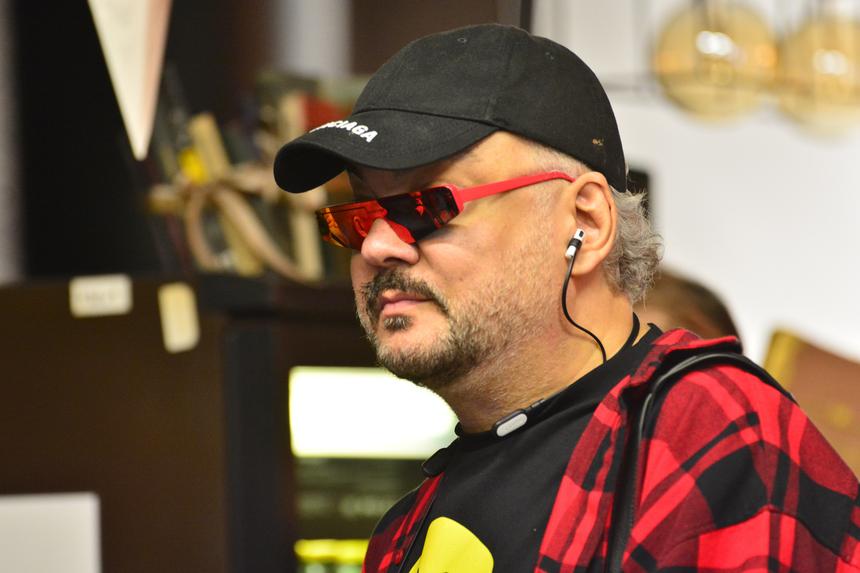 Киркоров случайно рассекретил, о чем его уговаривала бежавшая за границу Пугачева