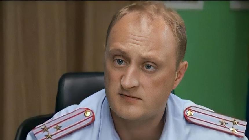 «Постепенно завял»: как живет звезда «Улиц разбитых фонарей» Андрей Зибров после потери глаза