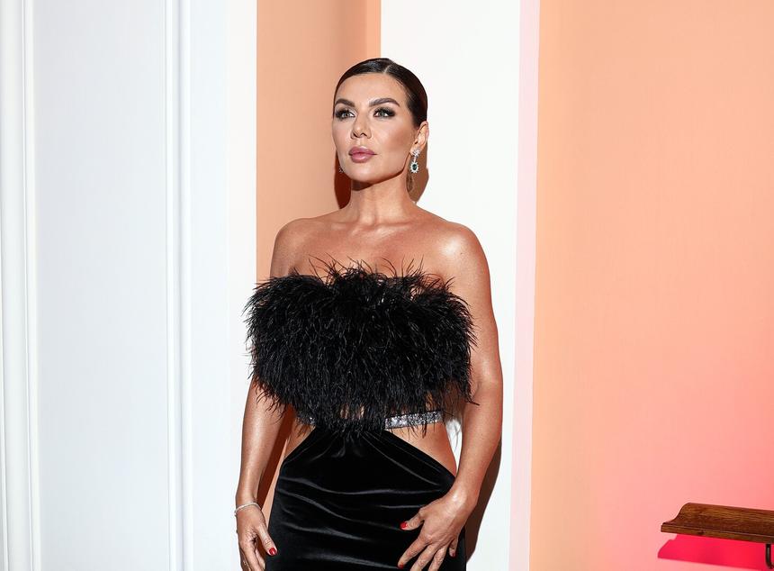 «Надевала самое откровенное»: Анне Седоковой приходилось раздеваться, чтобы братья Меладзе ее заметили