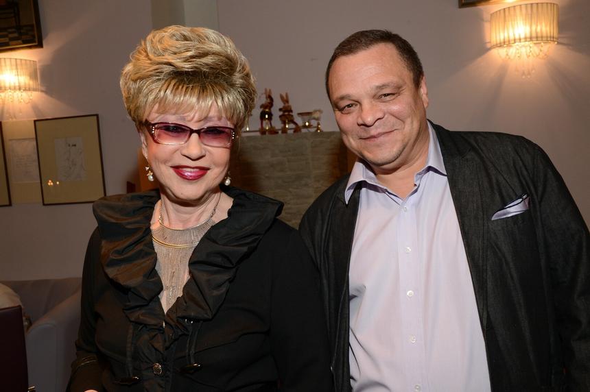 Не от Кобзона и не Магомаева: близкий человек раскрыл тайну рождения единственного сына Моргуновой