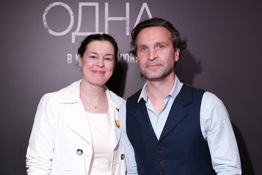 39-летний Виктор Добронравов пожаловался на невыносимые боли в животе