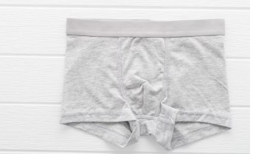 Секрет раскрыт: зачем на мужских трусах маленький кармашек