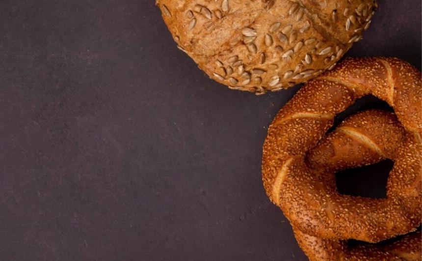 Ребенок проткнул десну проволокой, оказавшейся в баранке