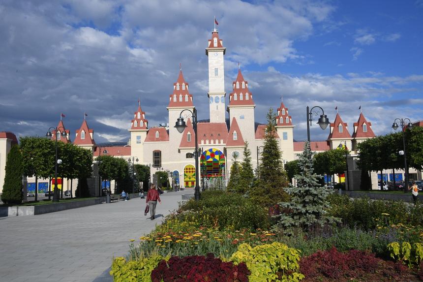 Аттракцион поставлен на учет: почему в парке «Остров мечты» у женщины остановилось сердце