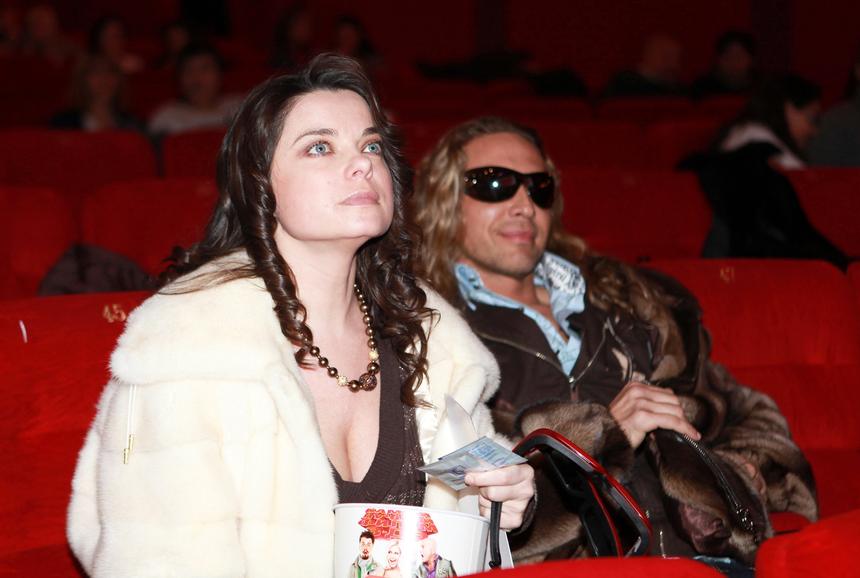 «Как это развидеть?»: в Сети раскритиковали необычный образ Наташи Королевой