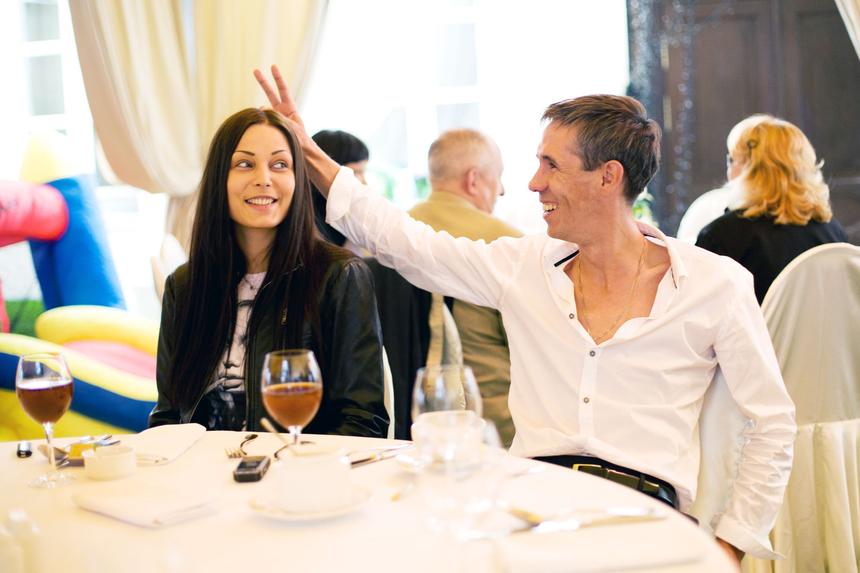 «Мы расписались»: Алексей Панин удивил публику сообщением о свадьбе