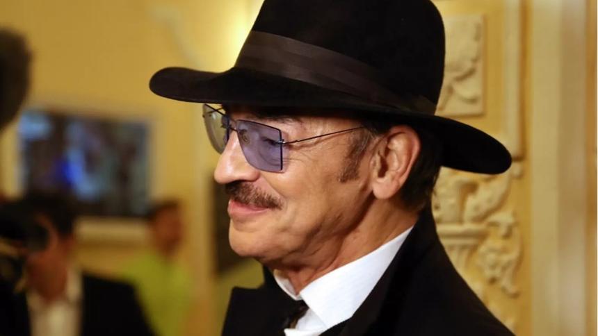 «Едва по сцене передвигаюсь»: Михаил Боярский заявил о готовности завершить карьеру
